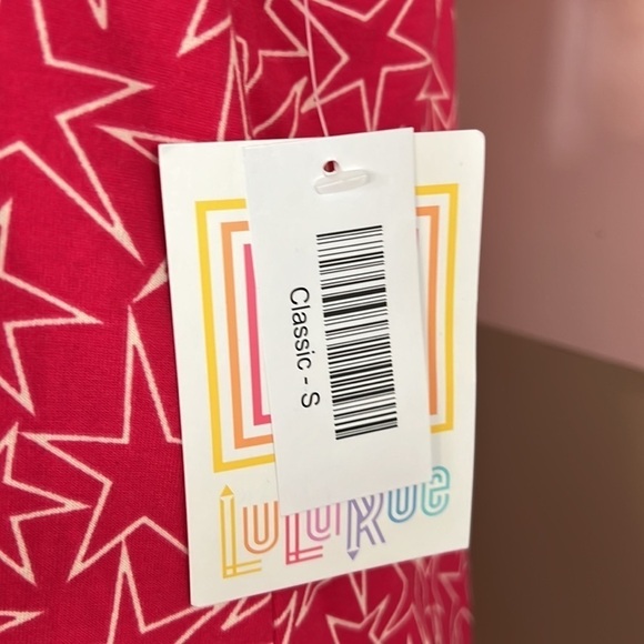 NEW LulaRoe Classic T Shirt  Womens Size S Multicolor Stretch - Picture 7 of 8